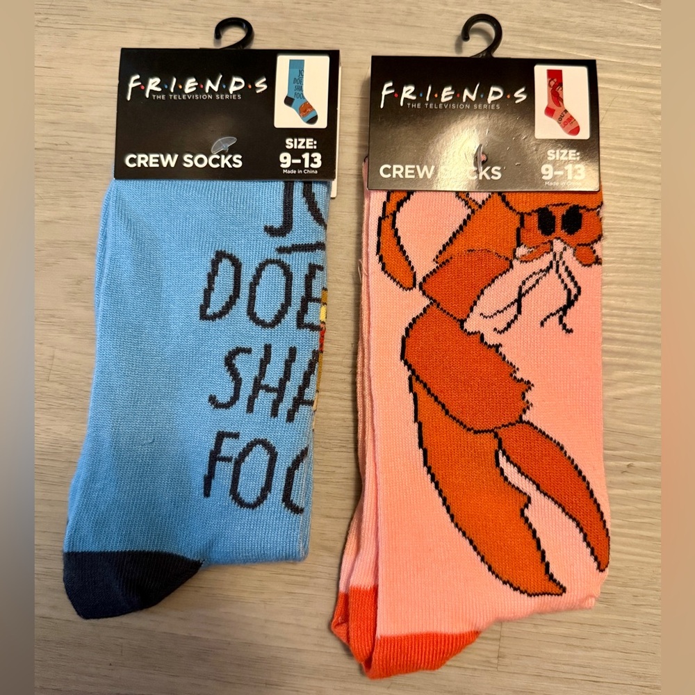 NWT 2-Pack Adult FRIENDS You're My Lobster Joey Doesn't Share Novelty Crew Socks